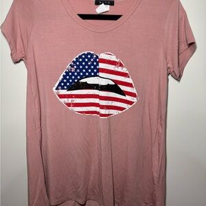 NWOT BLVD Pink USA Flag Print Lips Blouse Shirt Women’s Size Small